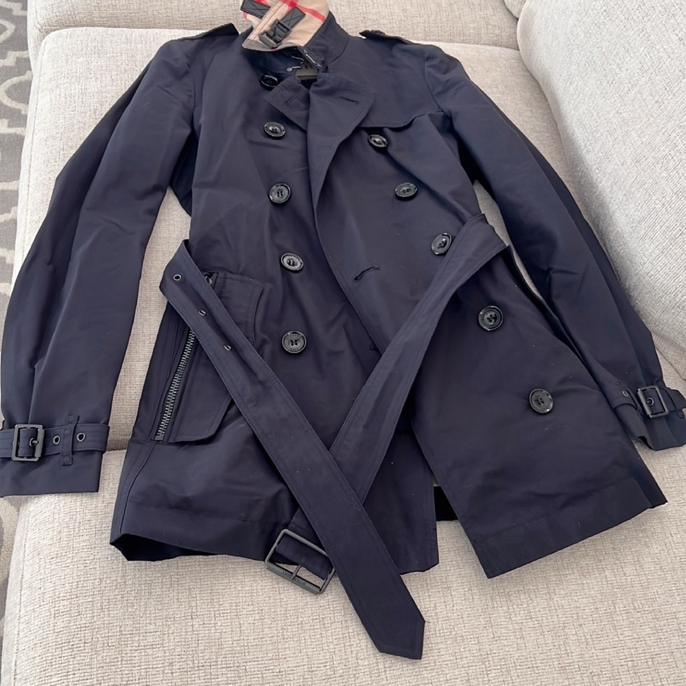 Burberry Navy Blue Trench Coat with Belted Waist and Wide Lapels